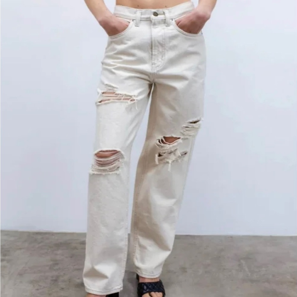 BDG Twig High Rise Ankle White Ripped Jeans Size 29